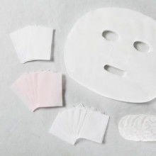  北京藍(lán)天碧水紙制品有限責(zé)任公司 主營 水刺無紡布 塑料包裝